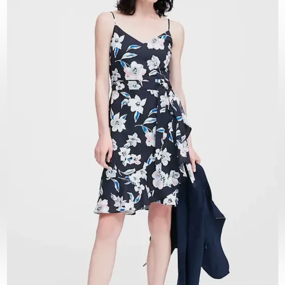 NWT Banana Republic Linen Blue Floral Wrap Dress